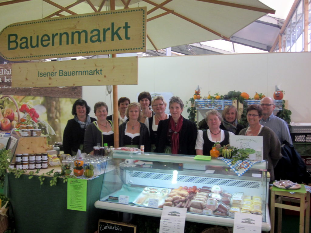 Isener Bauernmarkt-Team präsentiert „heiße Isener“